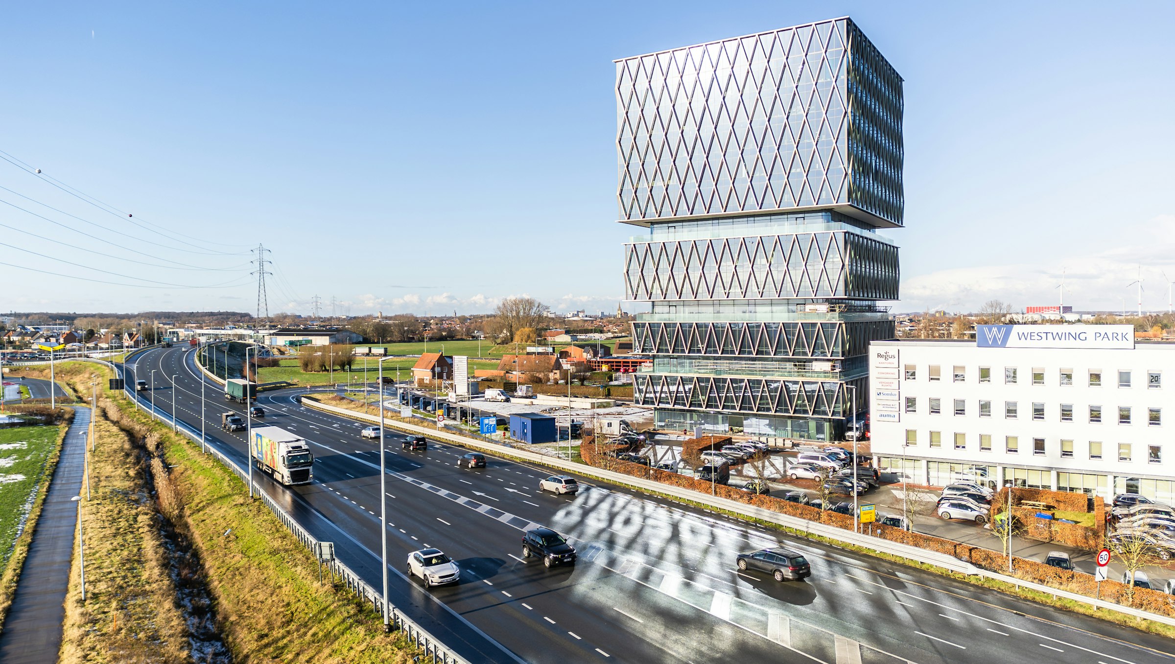 Bureaux haut de gamme à louer dans la tour Westwing