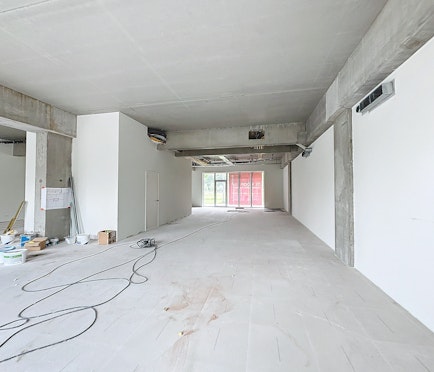 Newly built commercial buildings (103 m² - 331 m²) in the center of Lokeren