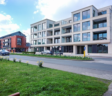 Nieuwbouwkantoren (1.016 m²) te huur in Brugge.