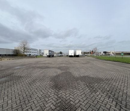 Magazijnen (6.270 m² - 15.370 m²) te huur in Dendermonde