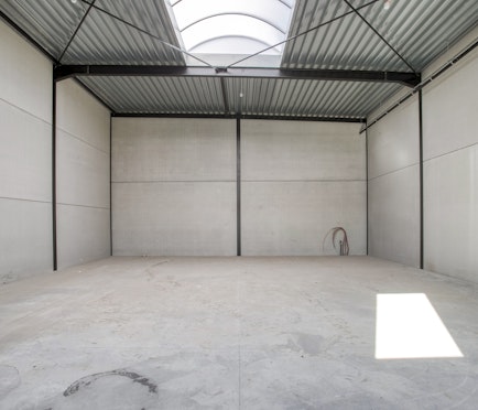 Nieuwbouw KMO-units van ca. 180 m² in project Saturnus